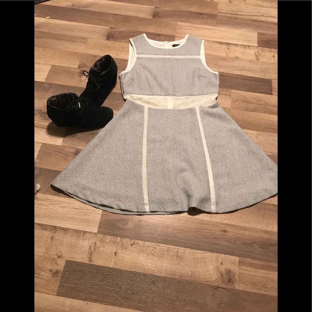 English Factory Gypsy Rose L Mid Length dress